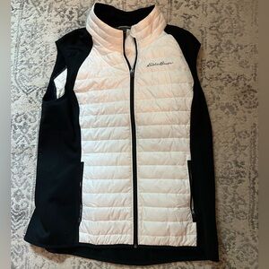 Eddie Bauer quilted and knit/ inside fleece vest. Size XL